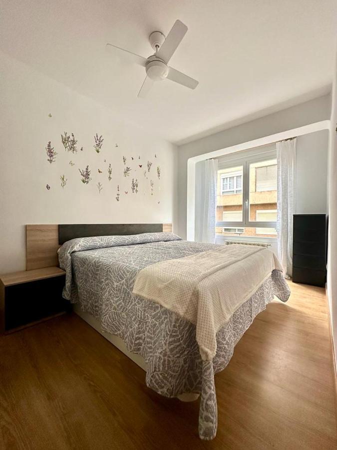 La Isla De Perez Galdos Appartement Logroño Buitenkant foto